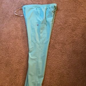 Figs yola scrub pant